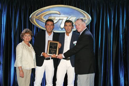 Adriatic marine group vince l'Award 2010 Grady White