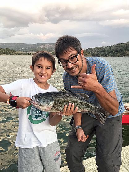 Bass fishing in pedalò