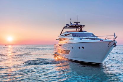 Ferretti Yachts 850